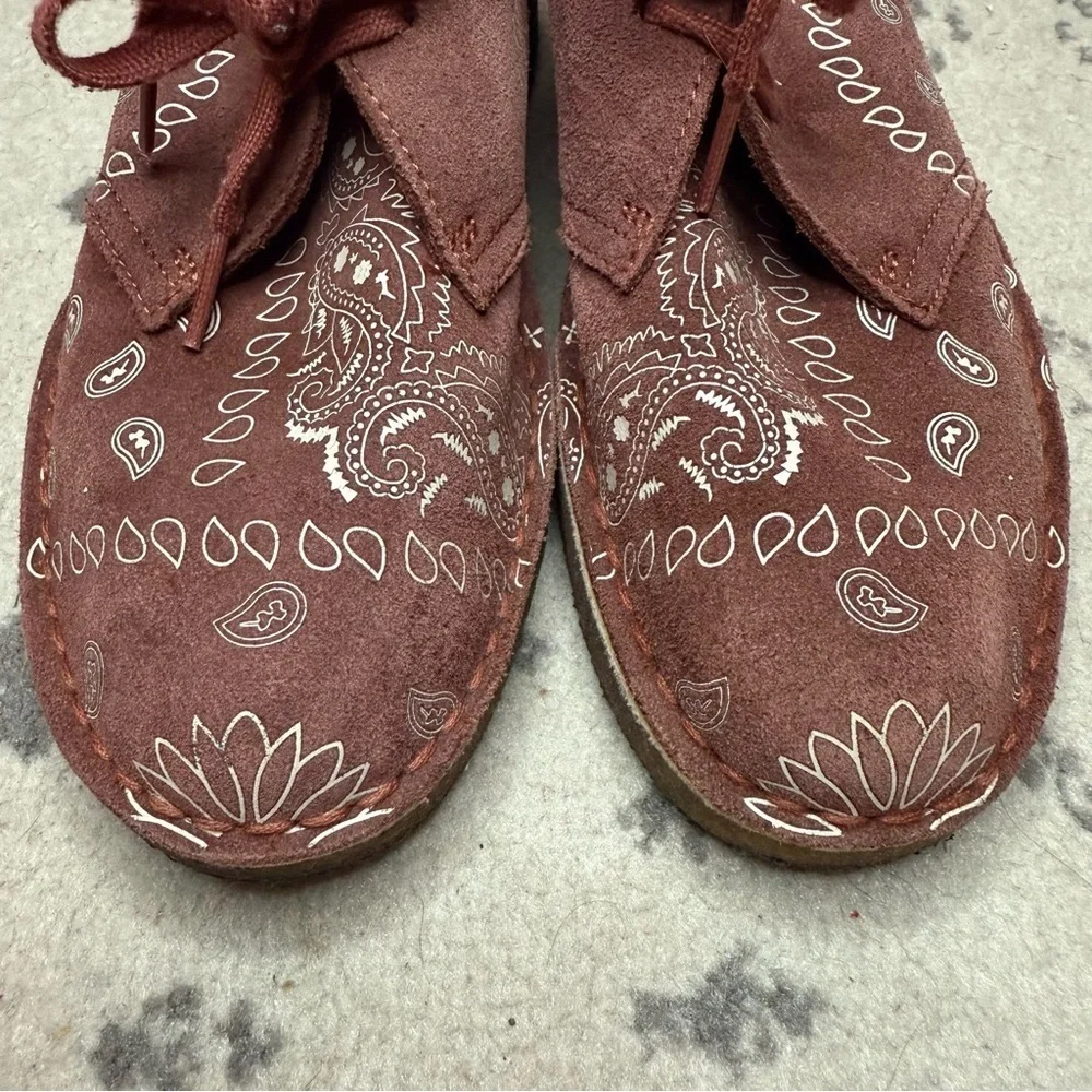 CLARKS Original Paisley Boho Desert Boot in Brick Red